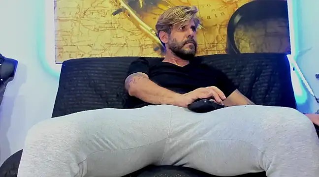 johny bluexxx online show from January 2025 05:09:01 AM