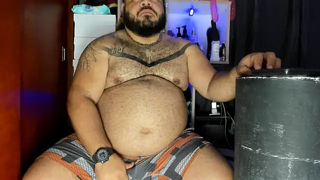 Latino bigcock online show from December 2024 06:50:01 PM