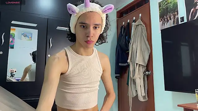 Snapshot of imcoltonalvin chatting on September 2025 10:34:02 PM imcoltonalvin online show from September 2025 10:34:02 PM