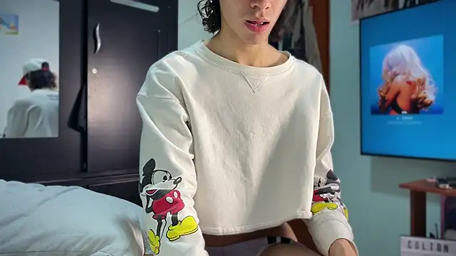 Snapshot of imcoltonalvin chatting on October 2025 01:12:02 AM imcoltonalvin online show from October 2025 01:12:02 AM