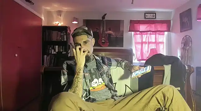 Snapshot of RoosterWabbit chatting on January 2025 07:23:01 PM RoosterWabbit online show from January 2025 07:23:01 PM