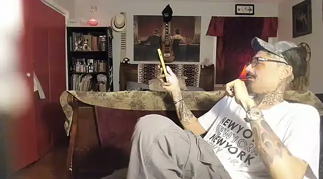 Snapshot of RoosterWabbit chatting on March 2025 05:12:02 AM RoosterWabbit online show from March 2025 05:12:02 AM