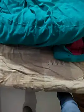 COUPLLE VILLAGE online show from December 2025 05:38:02 AM