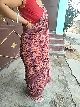 COUPLLE VILLAGE online show from May 2026 01:47:02 AM