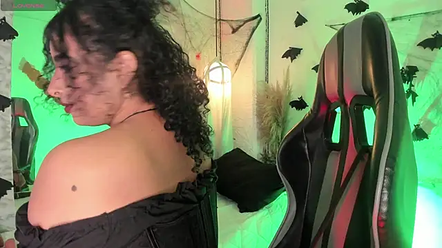 Alizon 1 online show from October 2025 08:29:01 PM