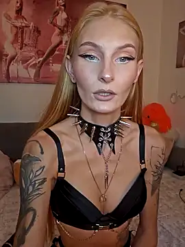 LessiaMia online show from December 2024 10:17:02 AM