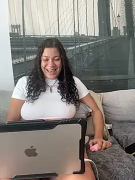 Bigbuttbrooklynn online show from February 2025 09:46:01 PM