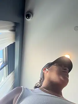 Bigbuttbrooklynn online show from April 2026 04:15:02 PM