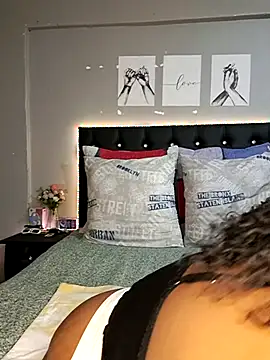 Toya P online show from February 2025 09:06:01 PM