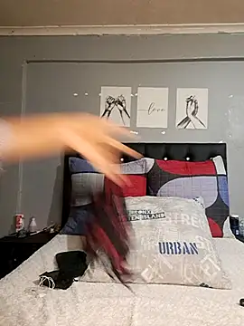 Toya P online show from October 2025 12:04:02 PM