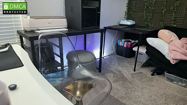 Cosmic Rose online show from March 2026 02:02:01 PM