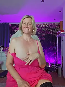 MarleneBloem online show from May 2026 10:33:01 AM