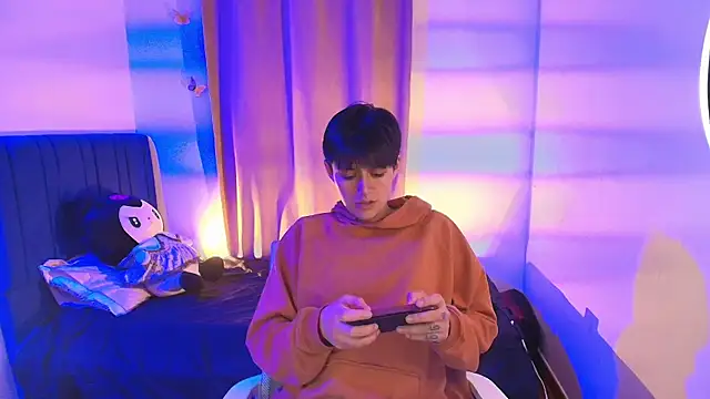 9 Fernanda 9 online show from September 2025 07:10:01 AM