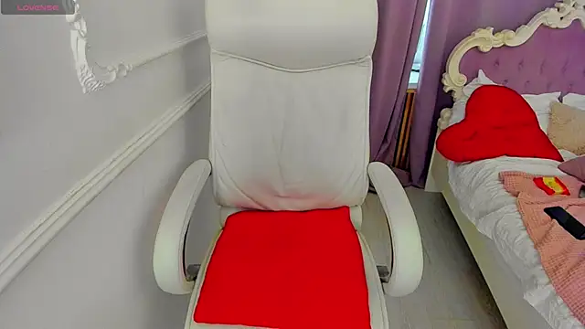 Lily Marlin online show from April 2026 03:39:01 PM