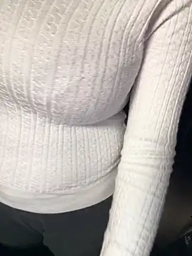 Snapshot of sexy-simmy chatting on January 2026 07:11:01 PM sexy-simmy online show from January 2026 07:11:01 PM