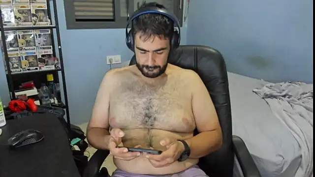 Snapshot of Fatbear-xavi chatting on September 2025 01:16:02 AM Fatbear-xavi online show from September 2025 01:16:02 AM