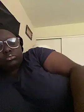 Snapshot of Yagurl__west chatting on January 2025 07:10:01 PM Yagurl west online show from January 2025 07:10:01 PM