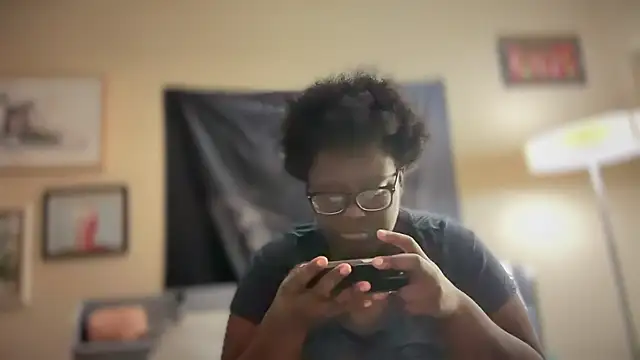 Snapshot of Yagurl__west chatting on January 2025 12:58:01 PM Yagurl west online show from January 2025 12:58:01 PM