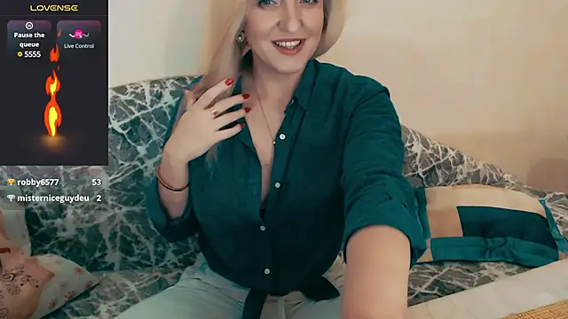 ElysonLang online show from January 2025 08:35:01 PM