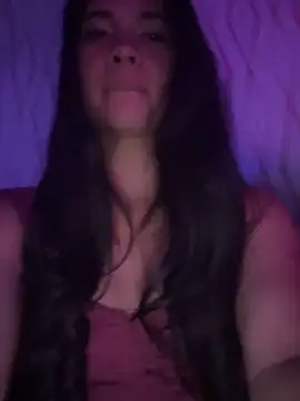 ambar-adaams online show from May 2026 04:20:02 AM