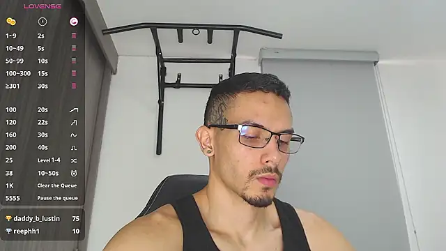 Snapshot of russthiago chatting on December 2024 03:58:01 PM russthiago online show from December 2024 03:58:01 PM