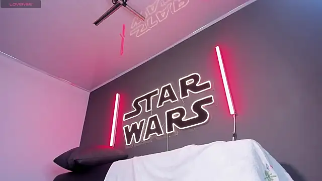 miiss anna online show from February 2025 02:13:02 PM