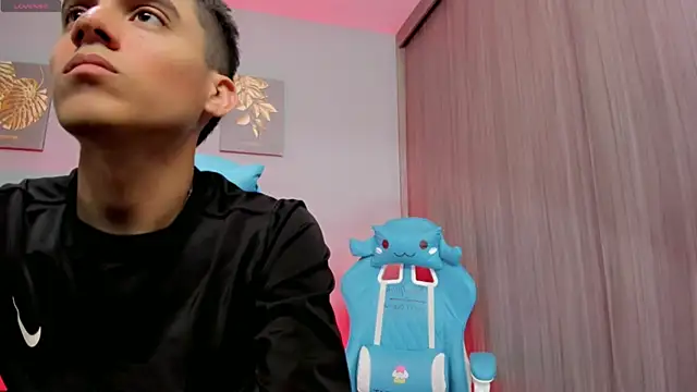 jake and joaquin online show from February 2025 08:33:02 PM