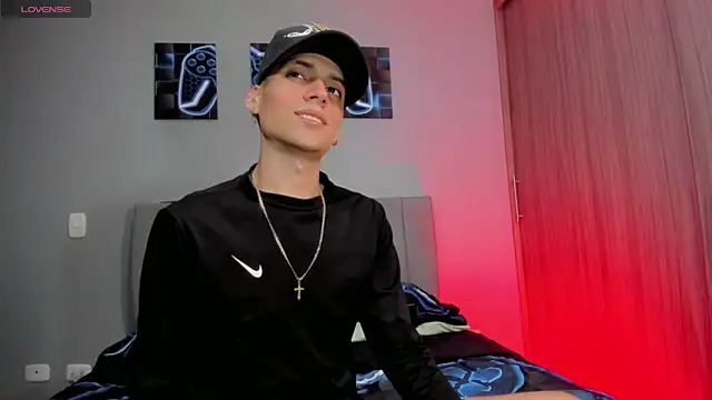 Snapshot of jake_and_joaquin chatting on September 2025 03:08:01 AM jake and joaquin online show from September 2025 03:08:01 AM