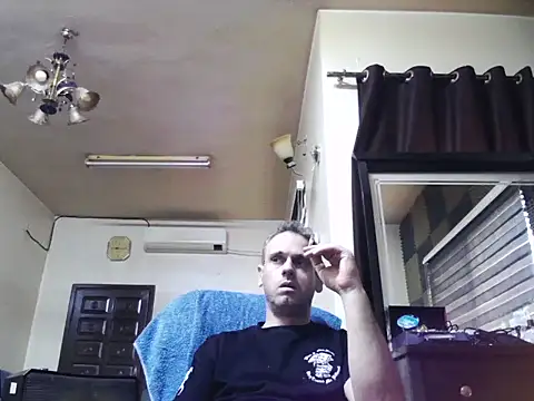 Snapshot of Arabeyes chatting on March 2026 02:11:02 PM Arabeyes online show from March 2026 02:11:02 PM