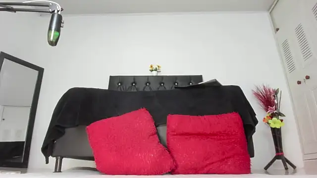 martinaclark online show from May 2026 10:50:03 PM