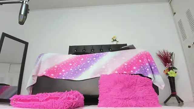 martinaclark online show from July 2026 02:05:17 AM