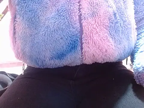 nadescomthxx online show from November 2025 04:50:01 PM