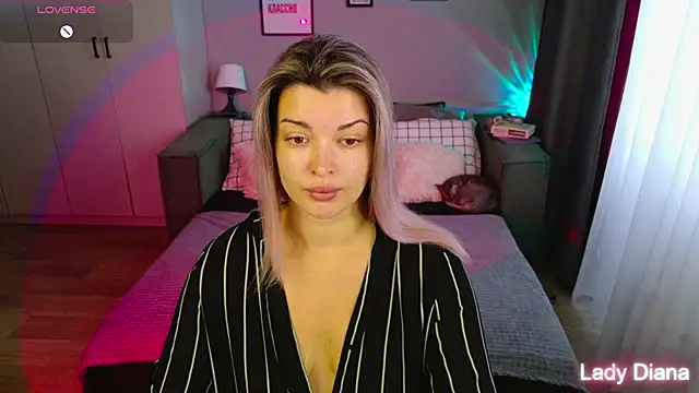 LancasterLady online show from October 2025 06:58:02 AM