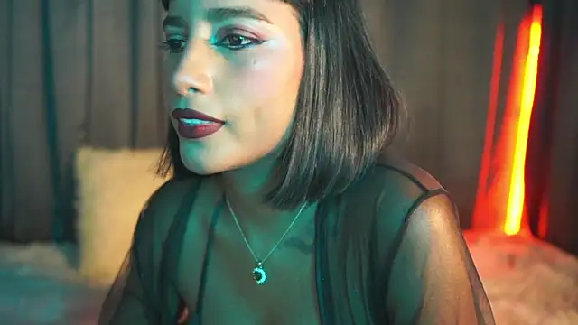 Snapshot of JulietaWinona chatting on February 2026 10:31:01 PM JulietaWinona online show from February 2026 10:31:01 PM