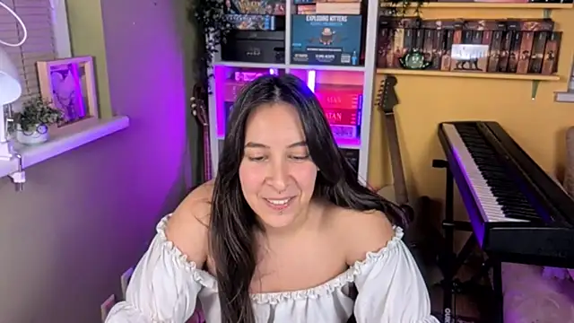 Snapshot of LelianaHazel chatting on November 2025 06:21:01 PM LelianaHazel online show from November 2025 06:21:01 PM