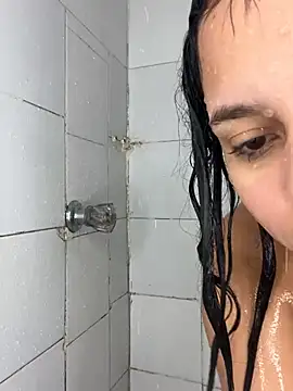 Snapshot of pamela_anderson_ chatting on December 2024 05:37:01 PM pamela anderson online show from December 2024 05:37:01 PM