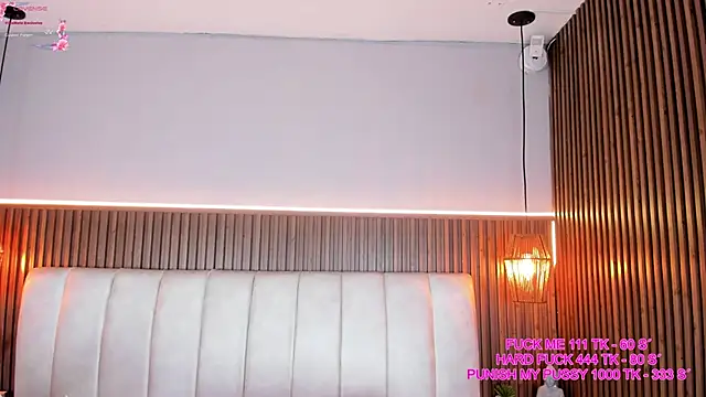 Ashleyy23x online show from March 2026 08:01:02 PM