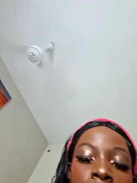 Kamdollie online show from November 2025 06:45:02 AM