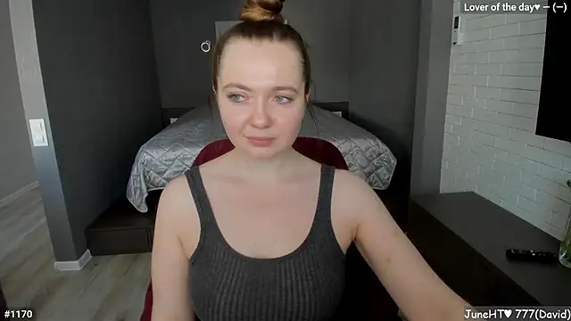 Snapshot of LizaGost chatting on June 2026 11:04:02 AM LizaGost online show from June 2026 11:04:02 AM