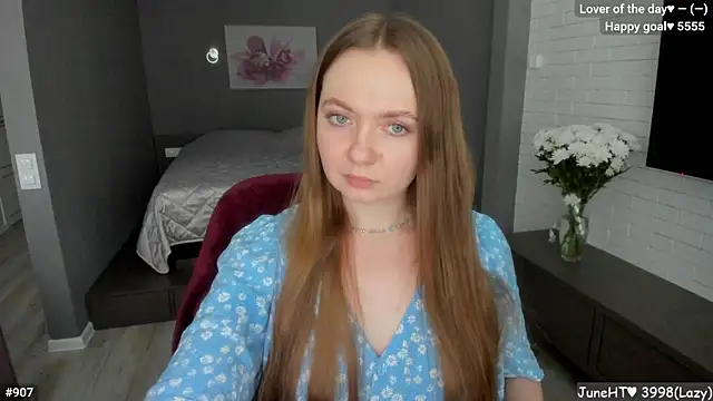 Snapshot of LizaGost chatting on June 2026 11:53:01 AM LizaGost online show from June 2026 11:53:01 AM