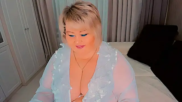 BIGTITSBBW online show from December 2024 01:17:02 PM