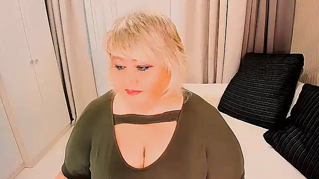 BIGTITSBBW online show from October 2025 06:24:01 AM