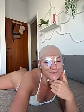 PaulinaSchubert1 online show from October 2025 01:21:02 PM