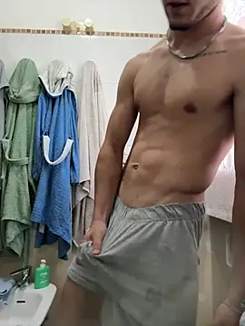 Snapshot of giovanni5281 chatting on May 2026 06:42:02 AM giovanni5281 online show from May 2026 06:42:02 AM