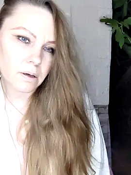 Snapshot of SexyMichellexo chatting on May 2026 08:16:02 PM SexyMichellexo online show from May 2026 08:16:02 PM