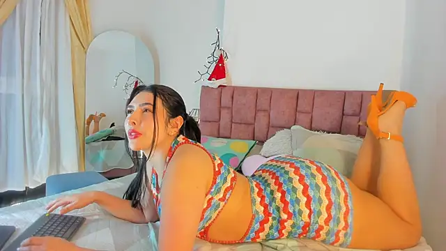 Snapshot of SunnyLeonz chatting on December 2025 02:06:02 AM SunnyLeonz online show from December 2025 02:06:02 AM