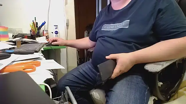 tipko123 online show from October 2025 03:33:01 PM