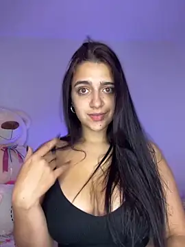 Alicia Ruiz online show from October 2025 04:41:02 PM