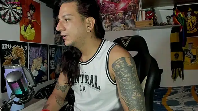 Snapshot of dariell_smokesexx chatting on July 2026 08:32:01 AM dariell smokesexx online show from July 2026 08:32:01 AM