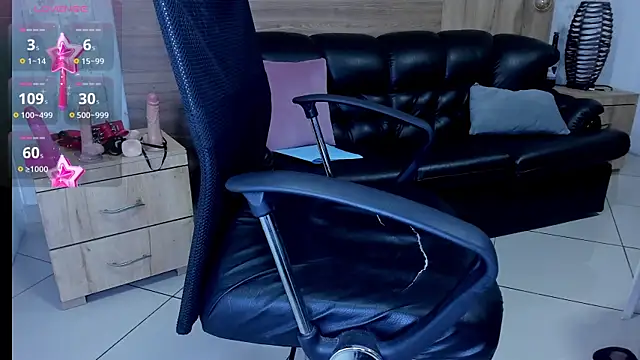 camilleDiaz16 online show from March 2025 10:55:02 PM